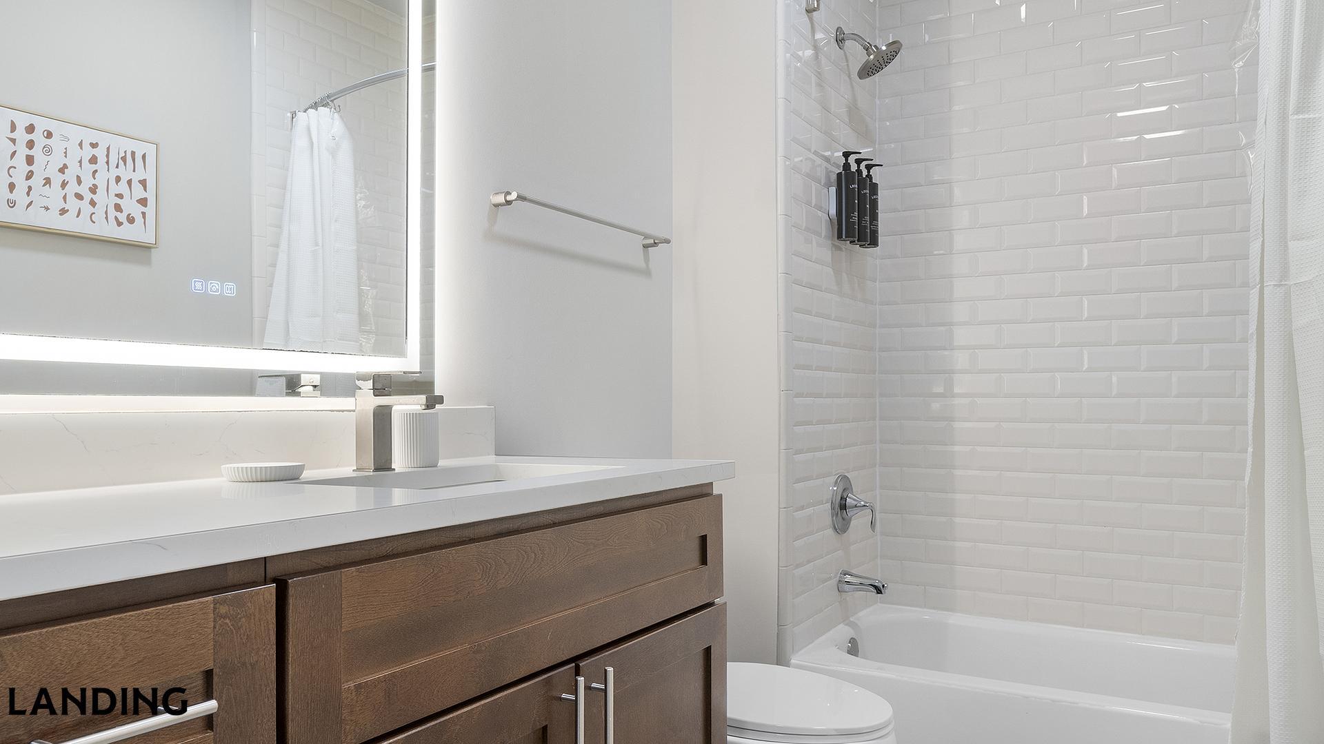 Building Photo - 2420 Peachtree Rd NW