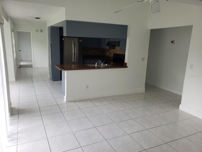 Building Photo - 7910 Glen Abbey Cir