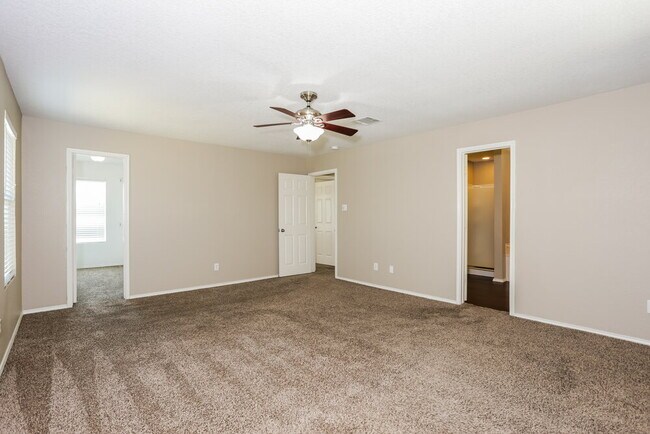 Building Photo - 2732 Maegen Cir