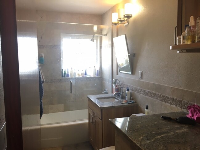 Building Photo - Live a Block Away from Sloan's Lake! Licen...
