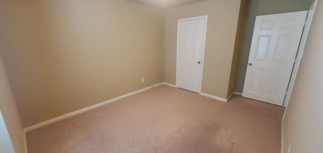 Building Photo - 249 Nomad Ln