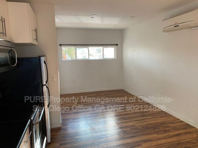 Building Photo - 3779 Florida St