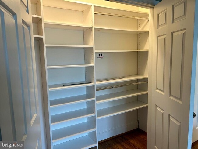 Building Photo - 4416 Lingan Rd NW