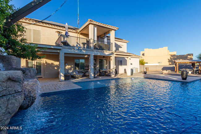 Building Photo - 20475 E Palomino Dr