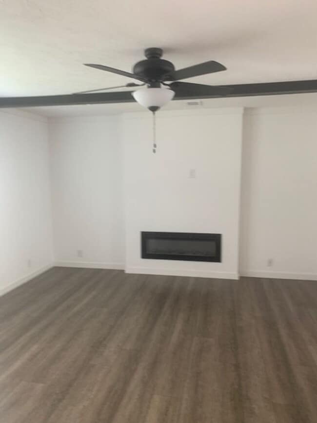 Building Photo - 561 Morris Bridge Rd