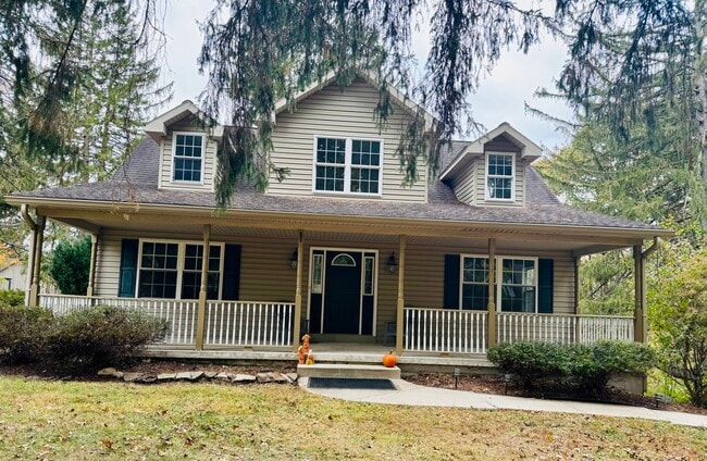 Primary Photo - 108 Girard Ave