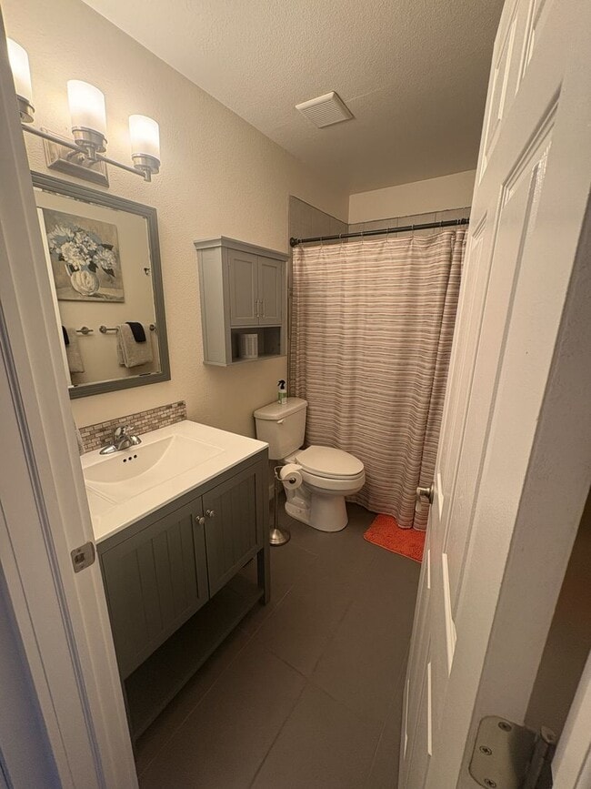 Building Photo - 2BD, 1BA Apartment for Lease in Lafayette