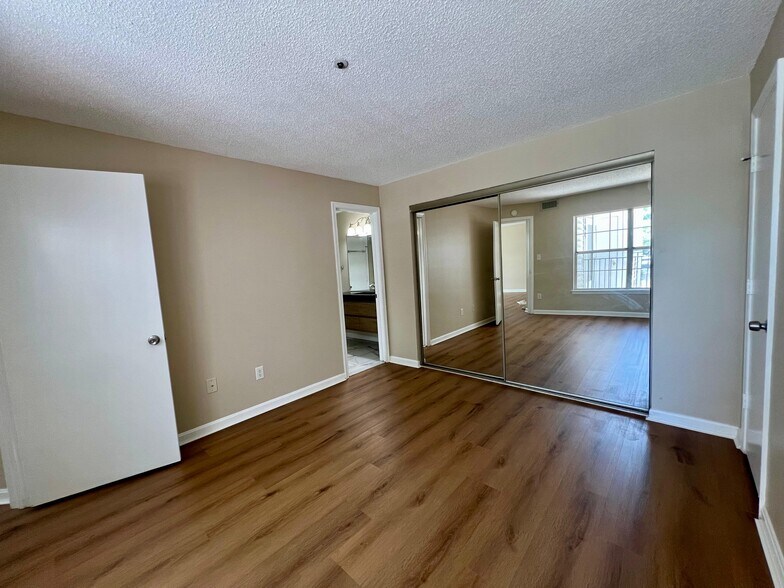Building Photo - 14107 Bowsprit Ln