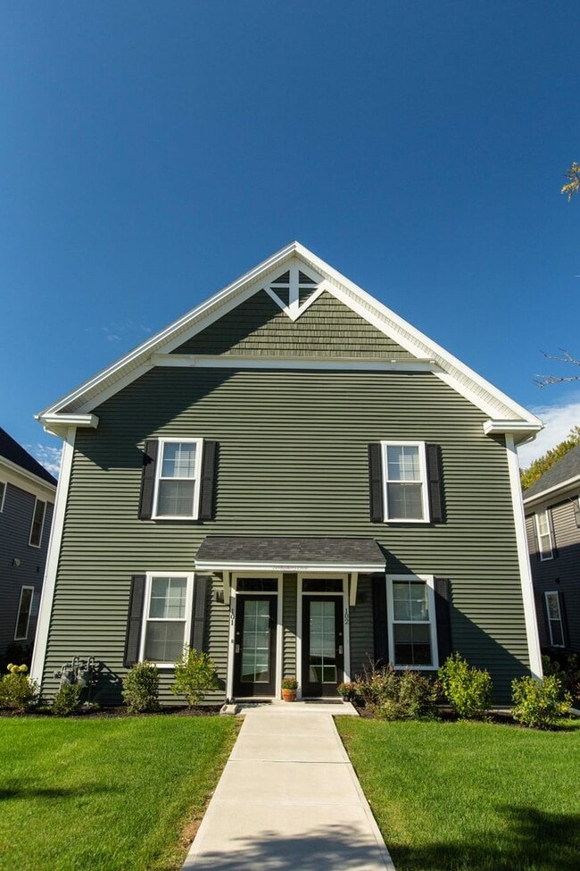 Building Photo - 243 Bayberry Cir