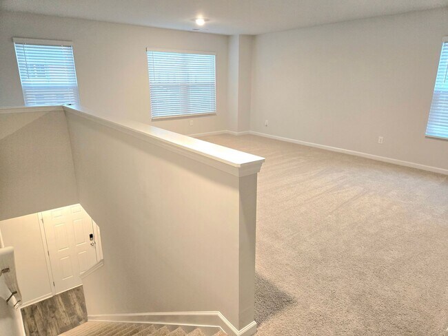 Building Photo - 4828 Southwind Rd