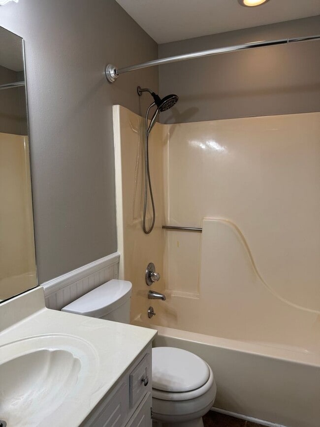 Building Photo - Sango! Partial Brick home with 3 bedrooms,...