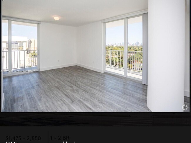 Building Photo - 2560 SW 27th Ave