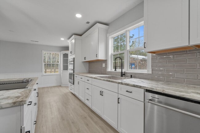 Building Photo - 2730 Cultra Rd