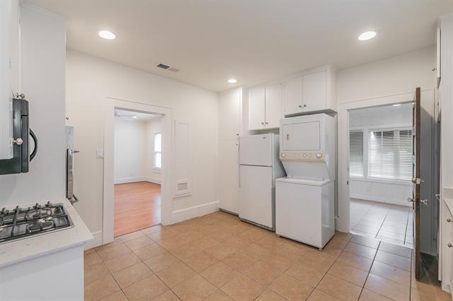 Building Photo - 5313 Collinwood Ave