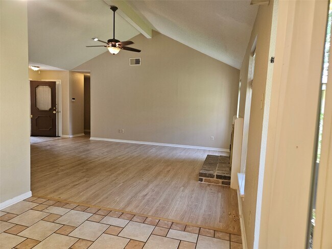 Building Photo - 2822 Chimneystone Cir