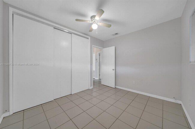 Building Photo - 8275 SW 41st St
