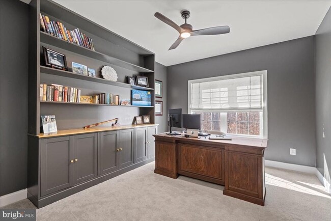 Primary Photo - 2061 St Pauls Ct