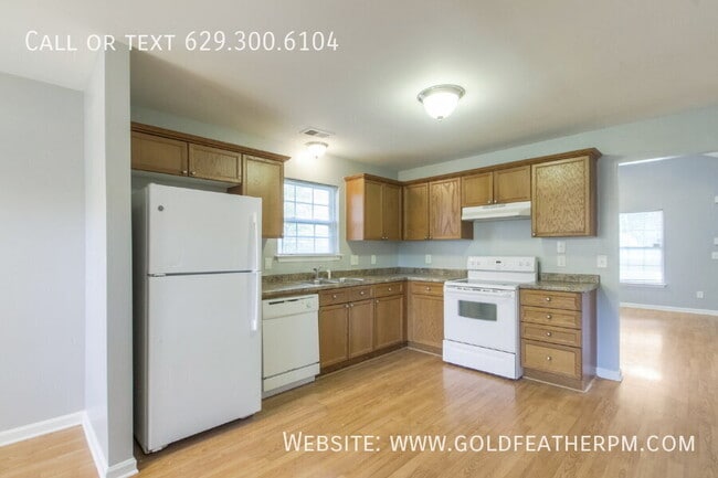 Building Photo - 2116 14th Ave N