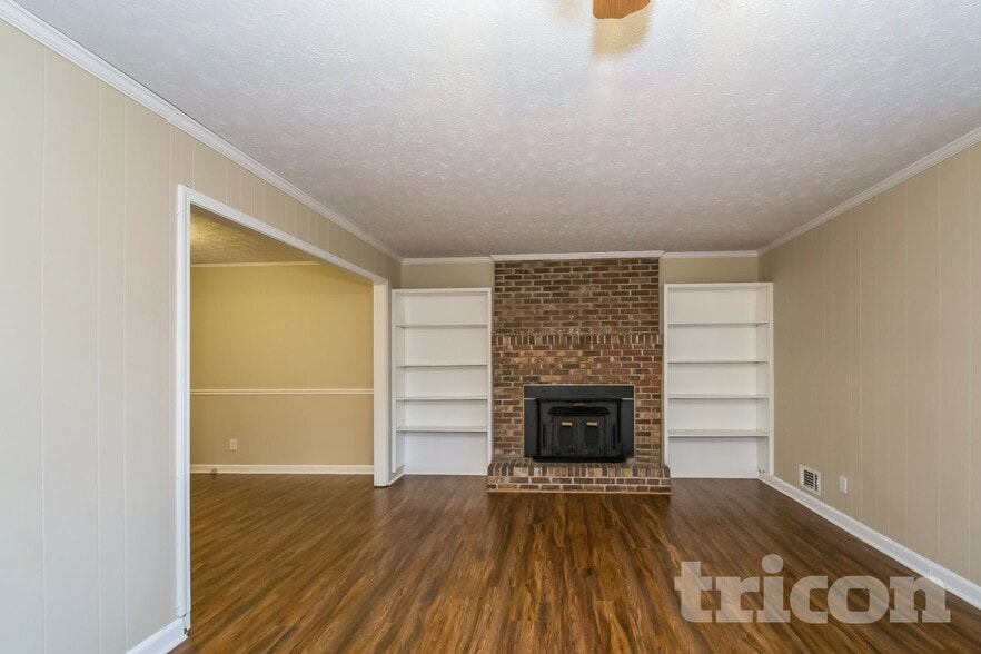 Building Photo - 4273 Ipwich Ct SW