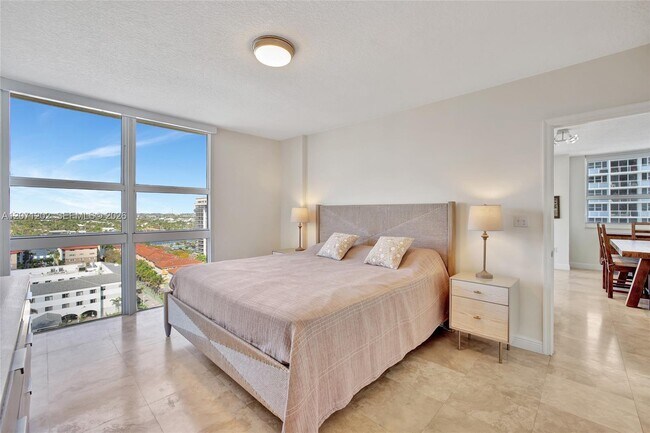 Building Photo - 2080 S Ocean Dr