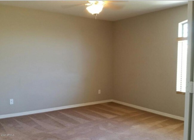 Building Photo - 12925 W Fleetwood Ln