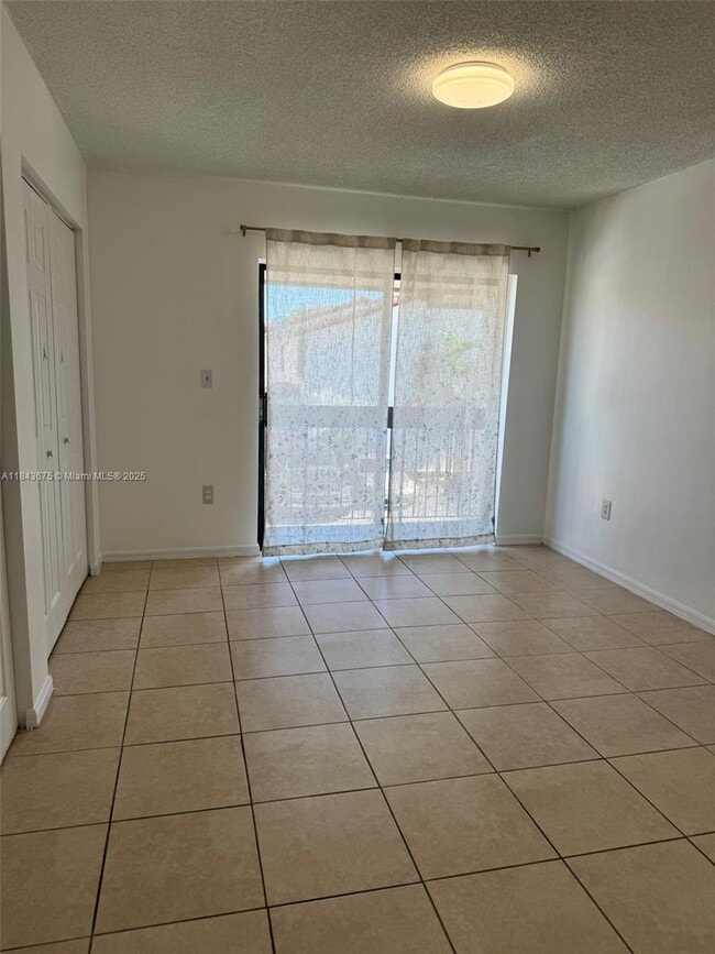 Building Photo - 2091 W 54th Terrace