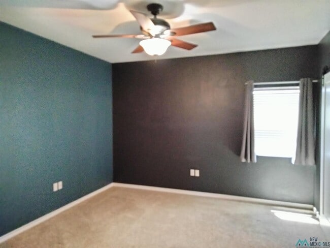Building Photo - 2021 Hali Ln