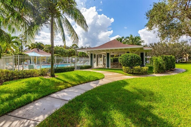 Building Photo - 2873 E Community Dr