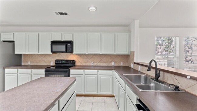 Building Photo - 111 N Misty Dawn Dr