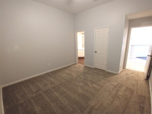 Building Photo - 8911 Starlamp Ln