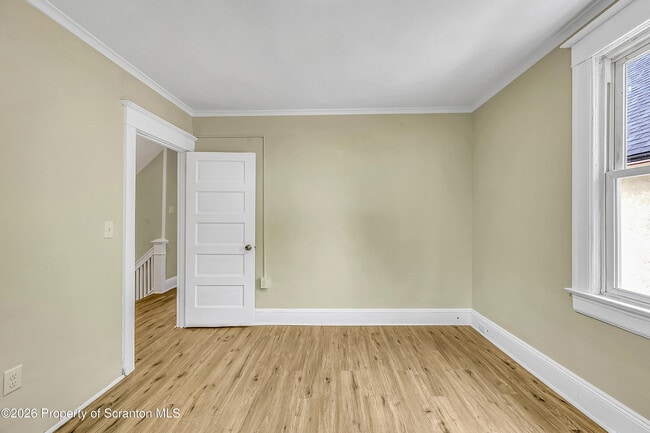 Building Photo - 529 Wheeler Ave