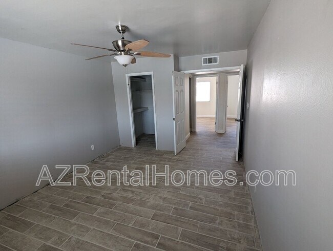 Building Photo - 2263 W Peralta Ave