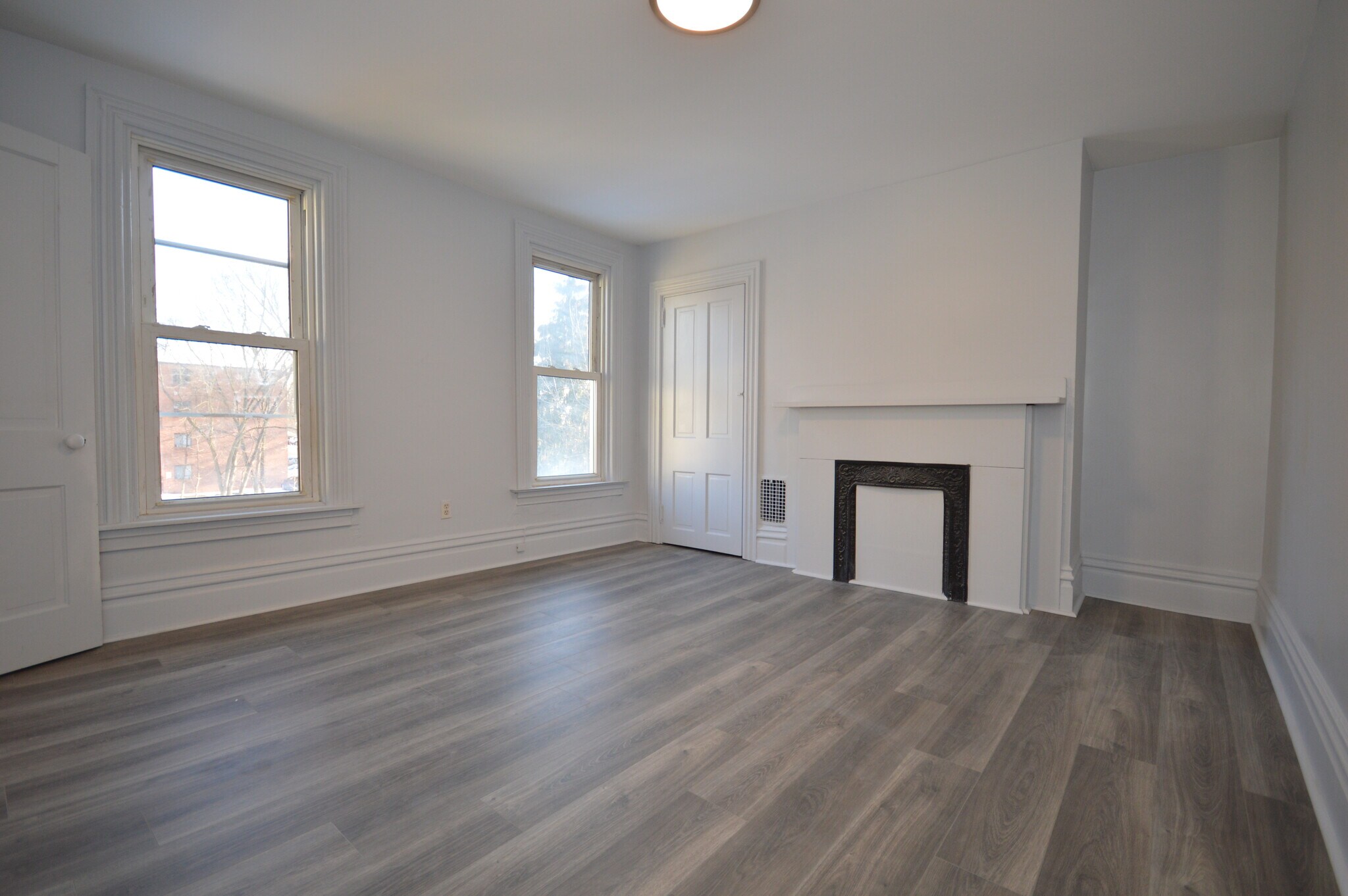 Building Photo - 113 Meade Ave