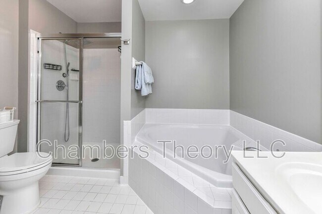 Building Photo - 15640 Avocet Loop