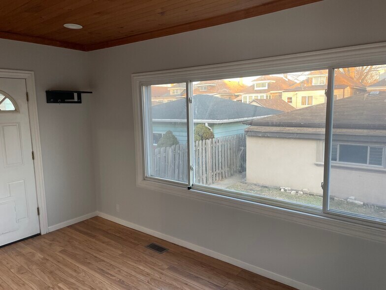 Building Photo - 3111 N 78th Ave