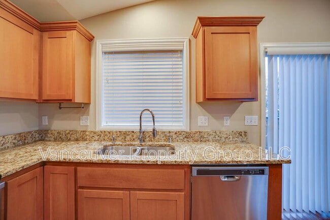 Building Photo - 1114 Division St