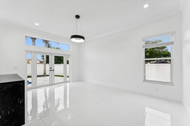 Building Photo - 6009 Royal Birkdale Dr