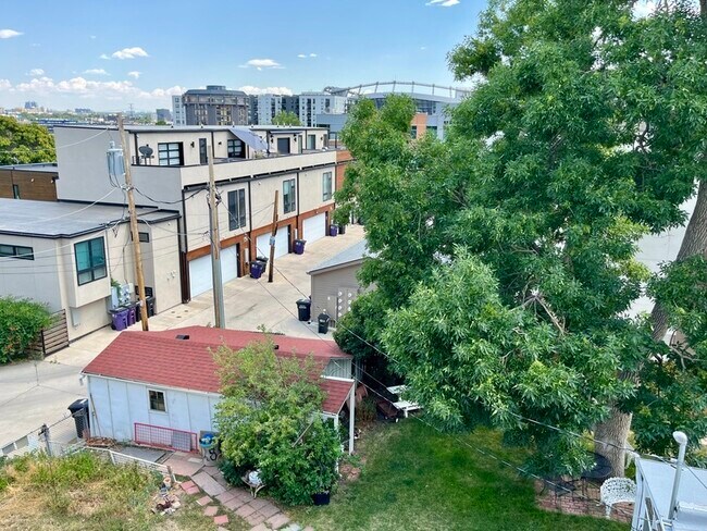 Building Photo - 2136 Decatur St