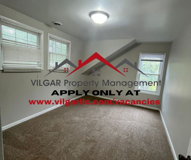 Building Photo - Step into this fully refreshed 5-bedroom, ...