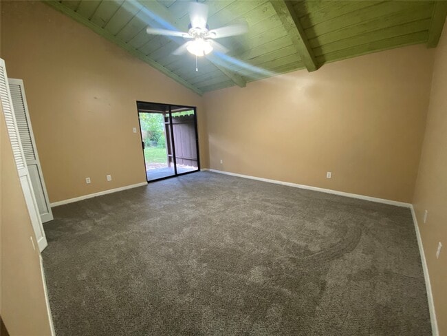 Building Photo - 24600 Darkwood Ct