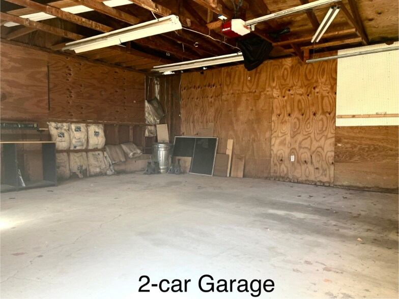Building Photo - 2821 Galesburg Dr