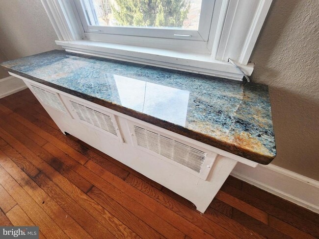 Building Photo - 515 Fourth St