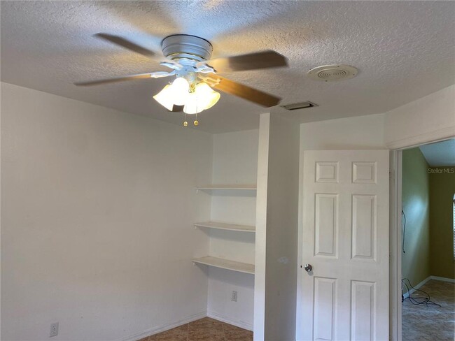 Building Photo - 1612 Atwater Dr