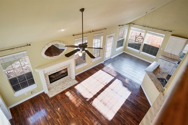 Building Photo - 3403 Hickory Creek Dr