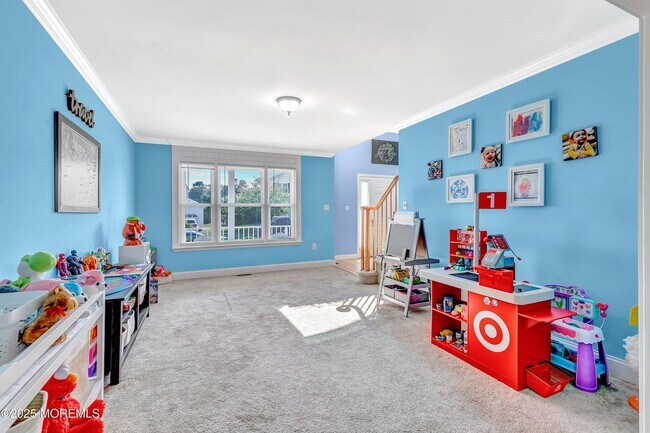 Building Photo - Spacious 4BR Colonial with Garage & Pool