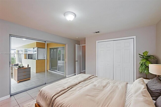 Building Photo - 2440 NW 68th Ave