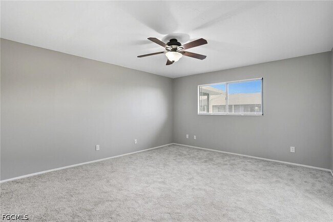 Building Photo - 1203 SW 48th Terrace