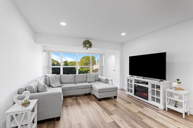 Building Photo - 2915 SW 15th St