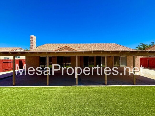 Building Photo - 16481 Silica Dr