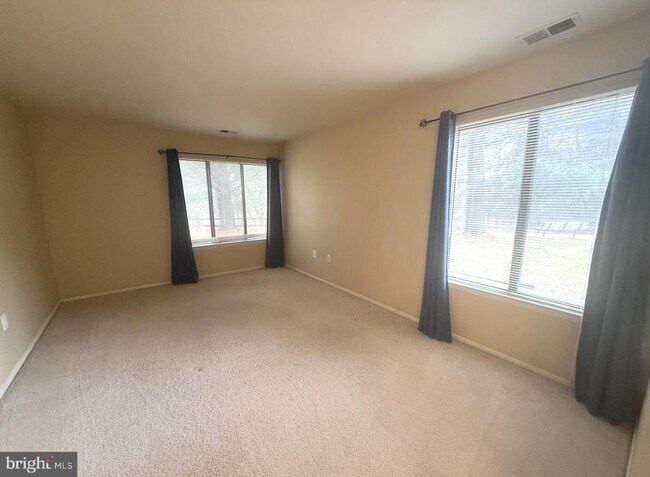 Building Photo - 8141 Needwood Rd